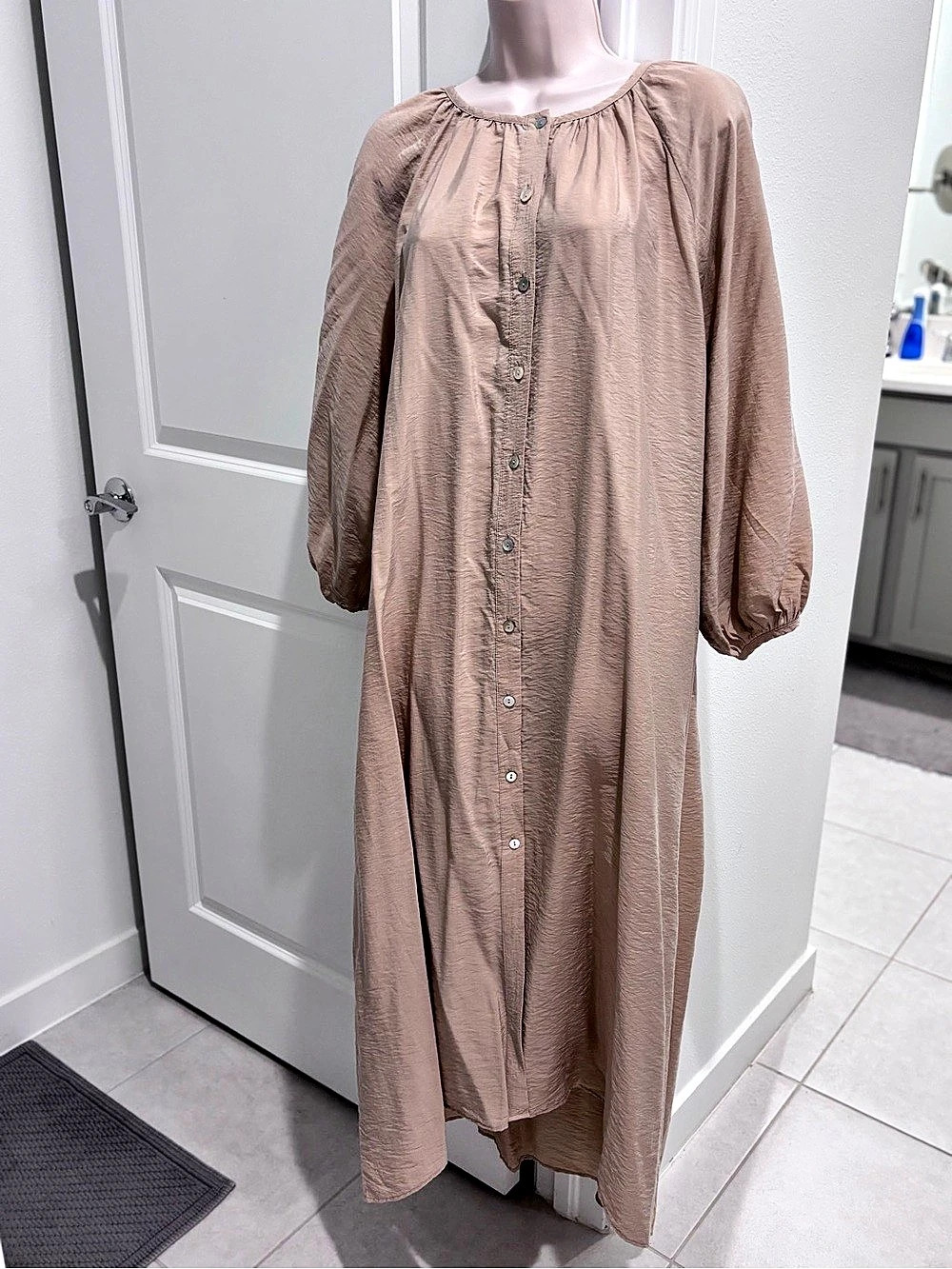 Zara Maxi Dress in Brown Beige Nude Size XL Like New